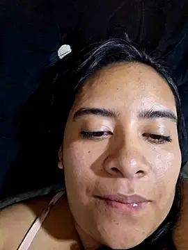 Kira_vega  live sex cam