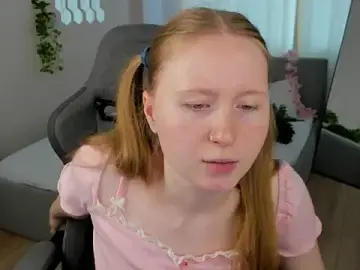 LiliTiny  live sex cam