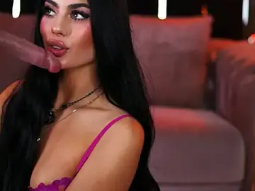RavennaDArcy  live sex cam