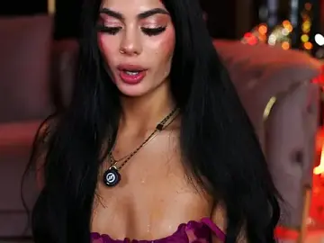 RavennaDArcy  live sex cam