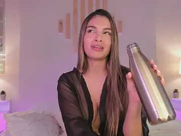 VictoriaNoah_  live sex cam