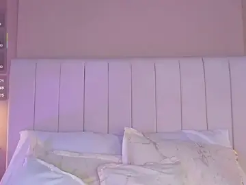 VictoriaNoah_  live sex cam