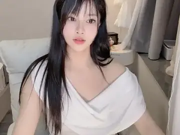 Chenchen373  live sex cam