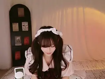 Akiko030  live sex cam