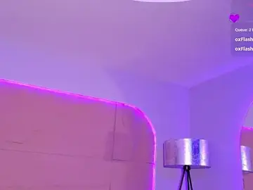 HannahMontgomery  live sex cam