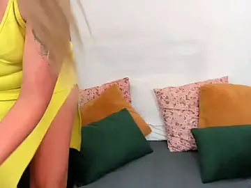 LilyBlondee  live sex cam