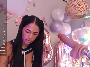 Thayssa_ross  live sex cam