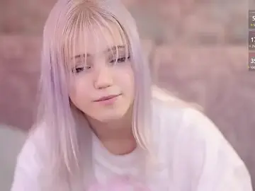 Yunakiss  live sex cam