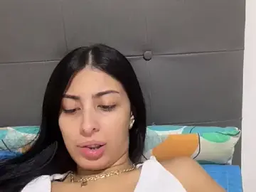 AbrilSantosxo  live sex cam