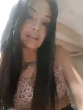 Bossladyaugust  live sex cam