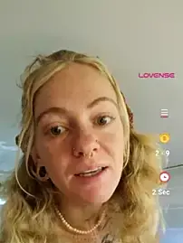 DeesseLilli  live sex cam