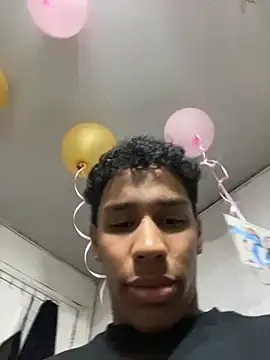 NocheDeLocos  live sex cam
