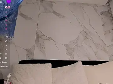 Roxy_wild3  live sex cam