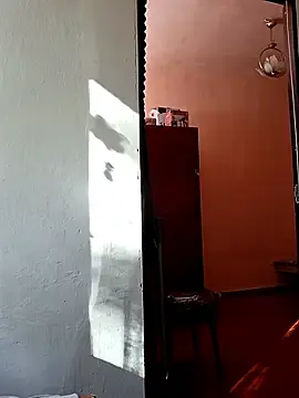 Amell1x  live sex cam