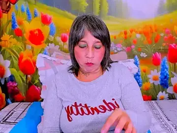 Indianroxy  live sex cam