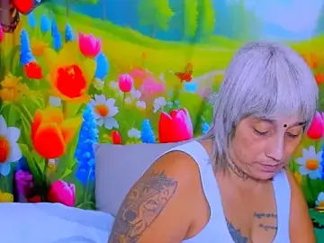 Indianroxy  live sex cam