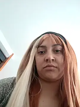 CORALINE_GREYM  live sex cam