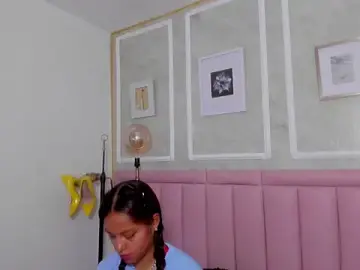 HoollyHendrix  live sex cam