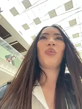 I_amAri  live sex cam