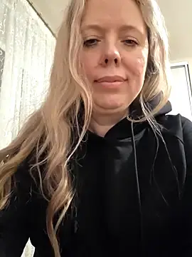 Irina3718  live sex cam