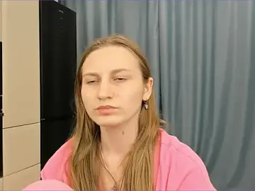 NoraManske  live sex cam