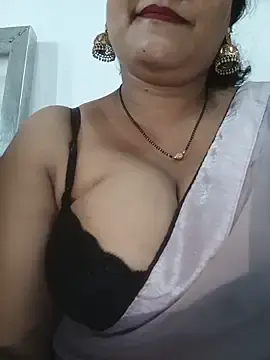 Nyra-23  live sex cam