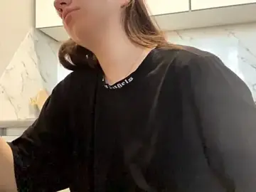 FewerCadre  live sex cam