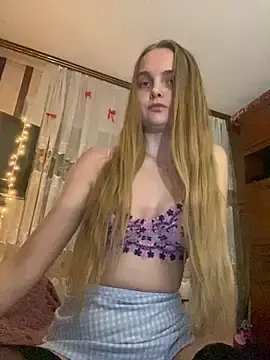 LunaVey  live sex cam