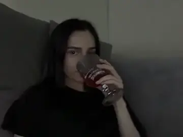 Neyllia  live sex cam