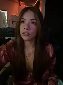 Hotbansheee  live sex cam