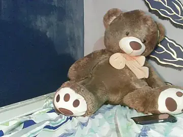 Lunahototinparis18  live sex cam