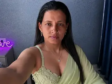Pukki_bebot  live sex cam