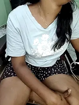 Tamil_thaara03  live sex cam