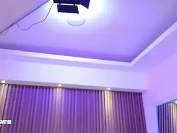 Lucy_Smith2  live sex cam