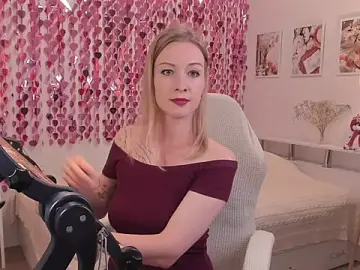 SexyStitcher  live sex cam