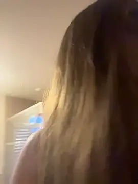 Prettykitttty  live sex cam