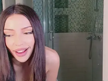 Tinapie  live sex cam