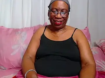 Freakyassnwildx  live sex cam