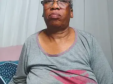 Freakyassnwildx  live sex cam