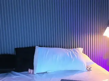 Mia_Hillss  live sex cam