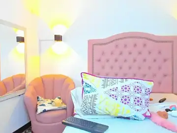 Molyrestrepo  live sex cam