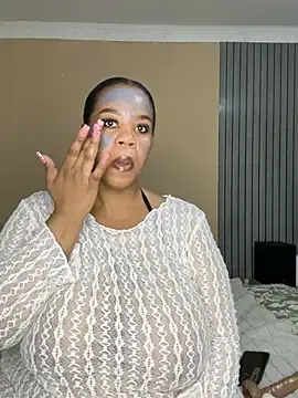 THICKBUNNYCHICKxxx  live sex cam