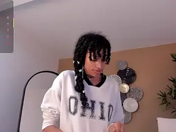 Tamia_25  live sex cam