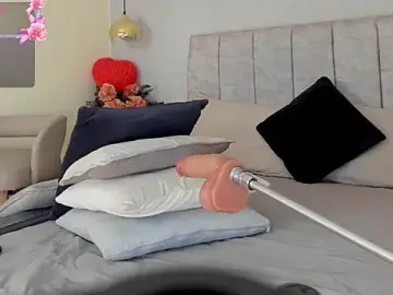 Isabella_milf_  live sex cam