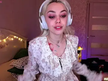 LillyMoure_  live sex cam