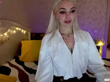 LillyMoure_  live sex cam