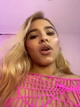 NatashaVegga  live sex cam