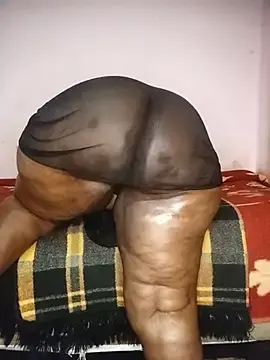 Sweetblackassxxx505  live sex cam