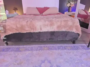 VioletPaket  live sex cam