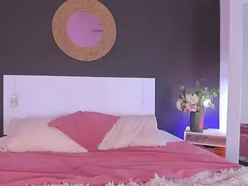 VioletPaket  live sex cam